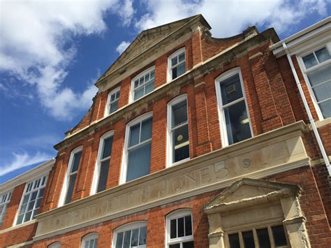 Luxury Northampton shoe maker set to buy empty listed building.